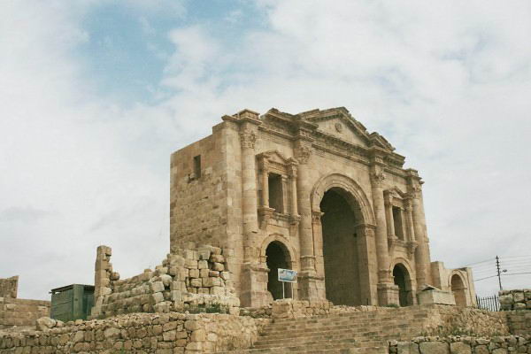 porte d'Hadrien